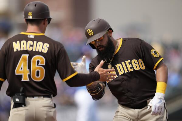 Padres uniforms 2019 clearance